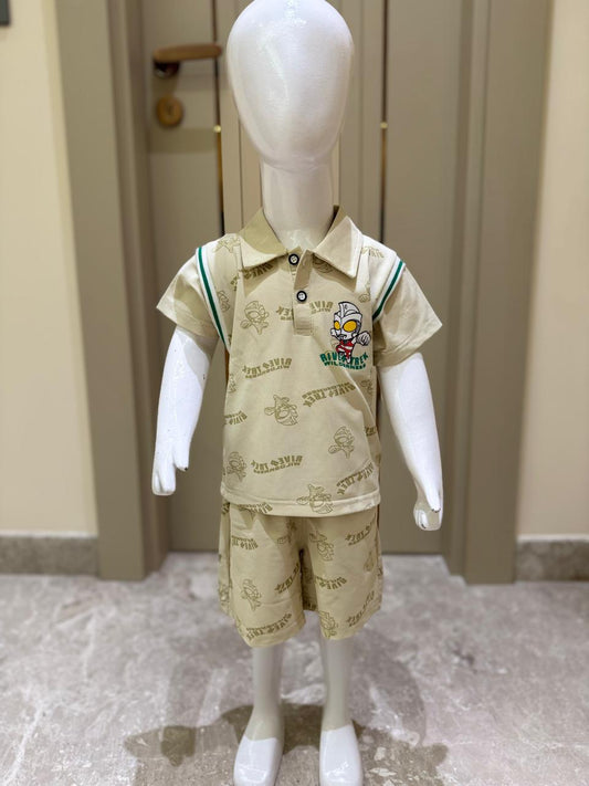 Easy-to-wear Beige Shorts Set